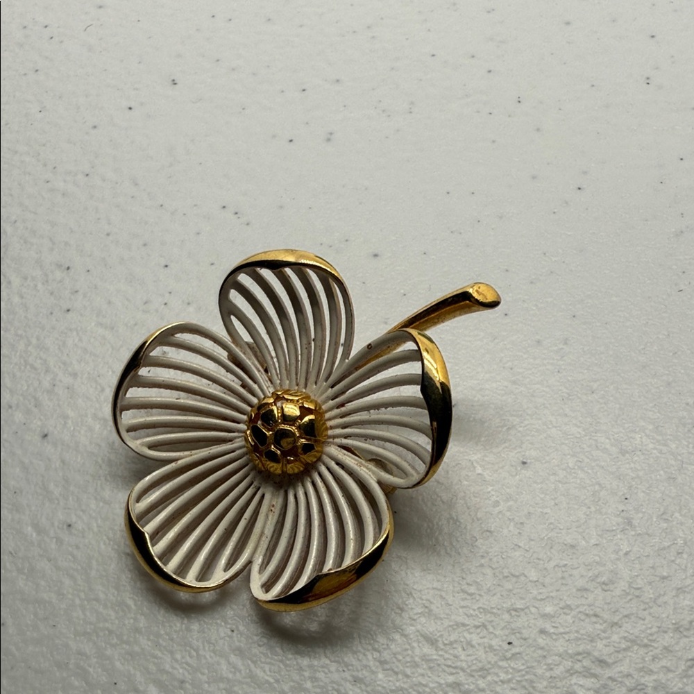 Monet Gold and White Flower Brooch